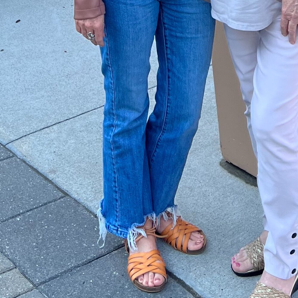 Calvin Klein High Rise Boot Cut Jeans, Frayed Hem, Size 25